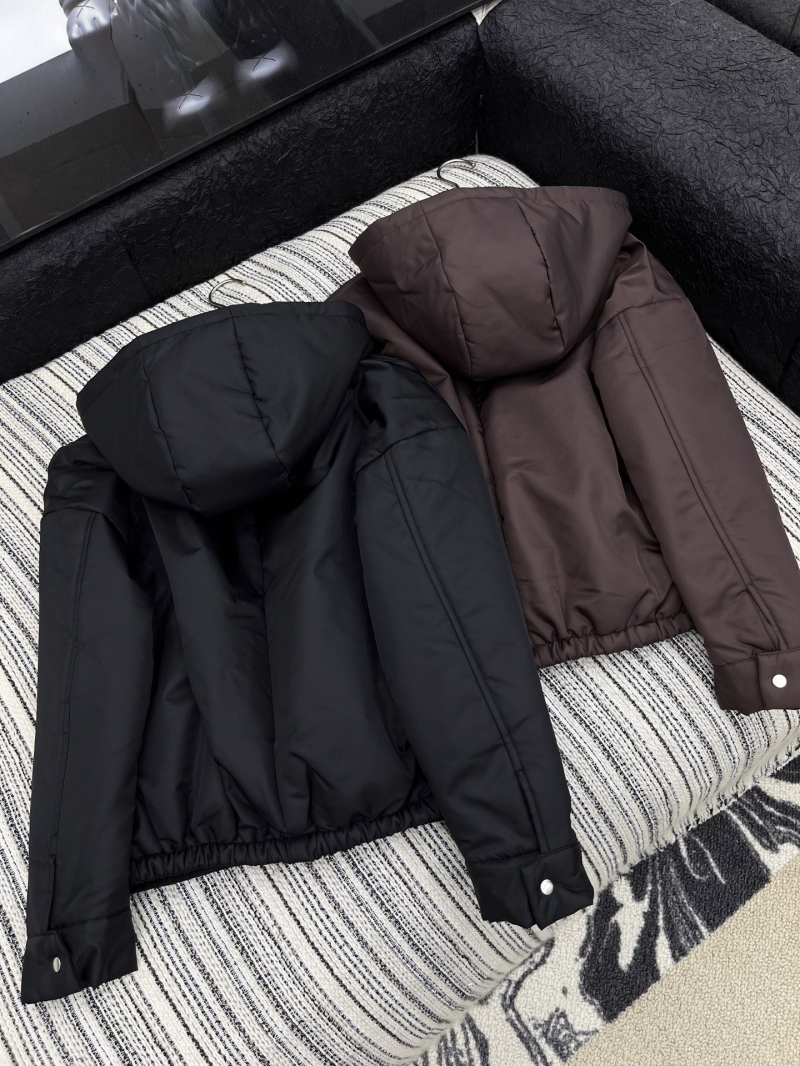 Pra*a outwear